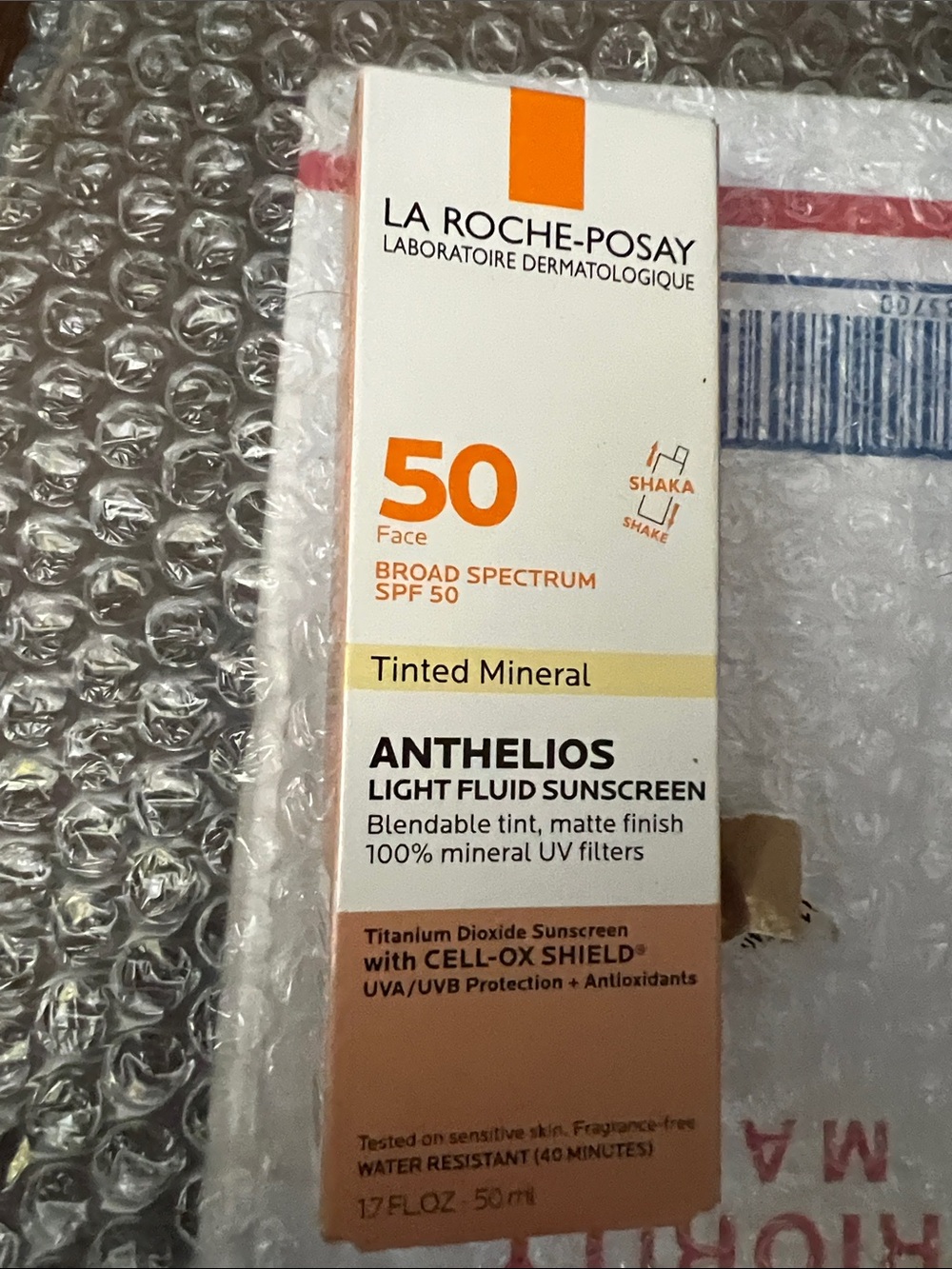 Anthelios Tinted Mineral SPF 50 Light Fluid Sunscreen - Tinted Beige